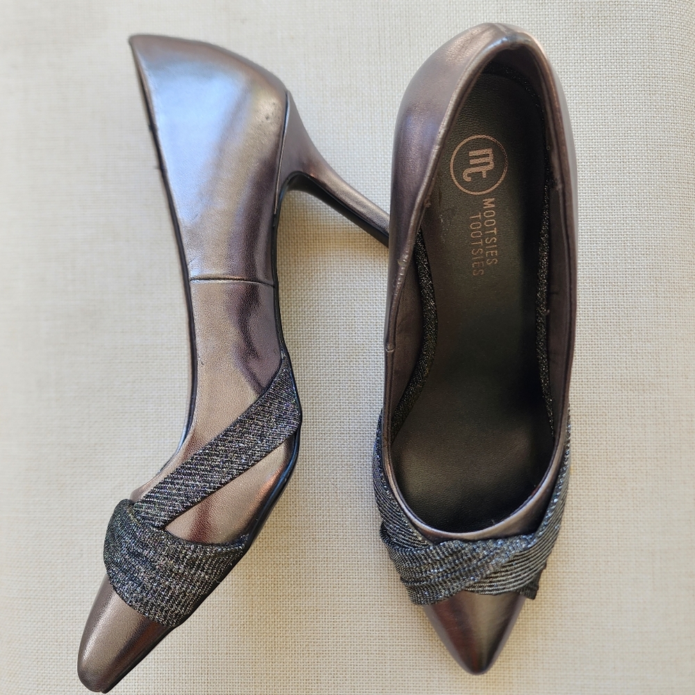 Mootsies Tootsies Pointed Toe Pumps Size 7.5